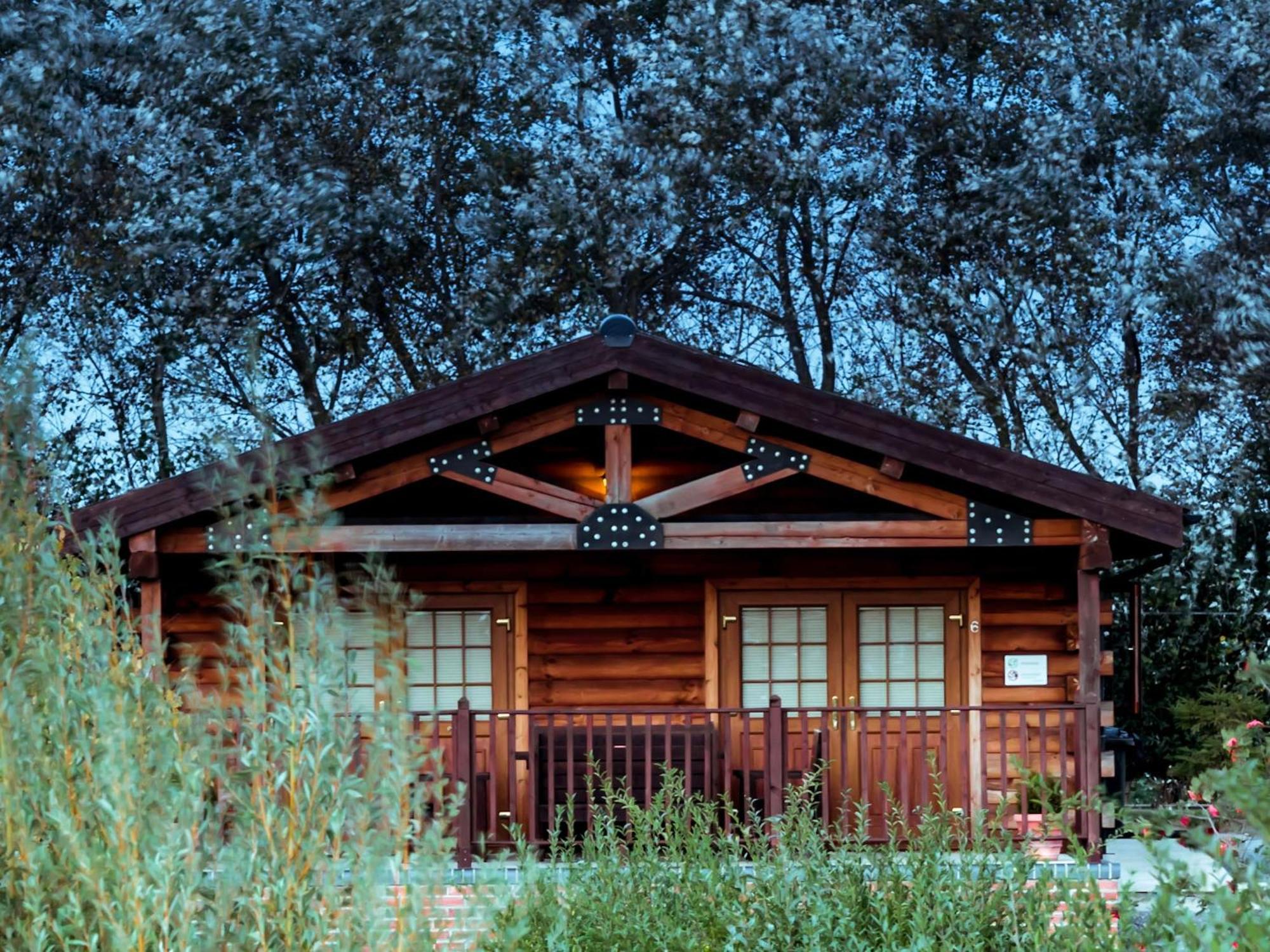 No, 6 Lake View Lodges - 28283 Old Leake Экстерьер фото